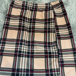Plaid pencil skirt